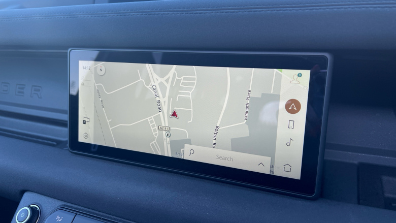 Land Rover Defender 3.0 D300 X-Dynamic SE 110 5dr Auto Diesel Estate